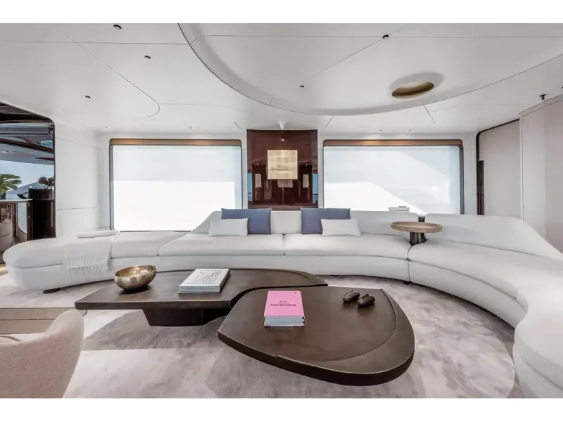 Slide: The Image of Azimut GRANDE TRIDECK 2026 - 32