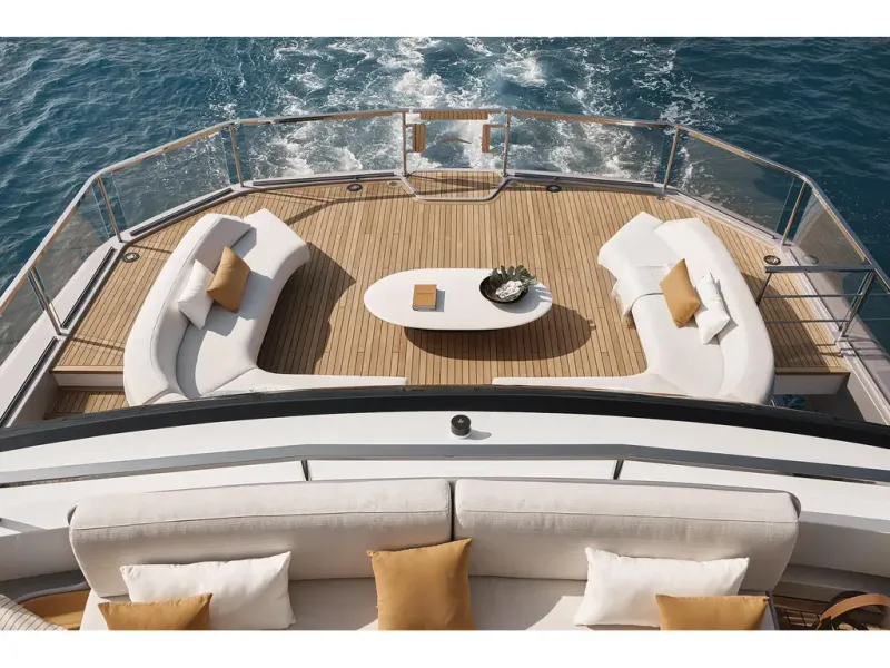 Slide: The Image of Azimut GRANDE TRIDECK 2026 - 51