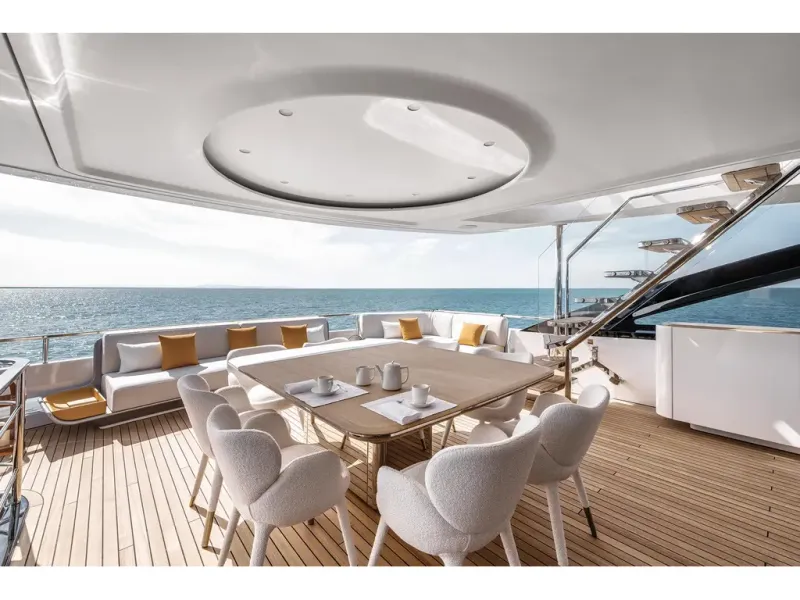 Slide: The Image of Azimut GRANDE TRIDECK 2026 - 60
