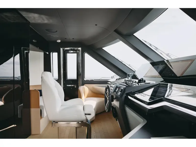Slide: The Image of Azimut GRANDE TRIDECK 2026 - 69