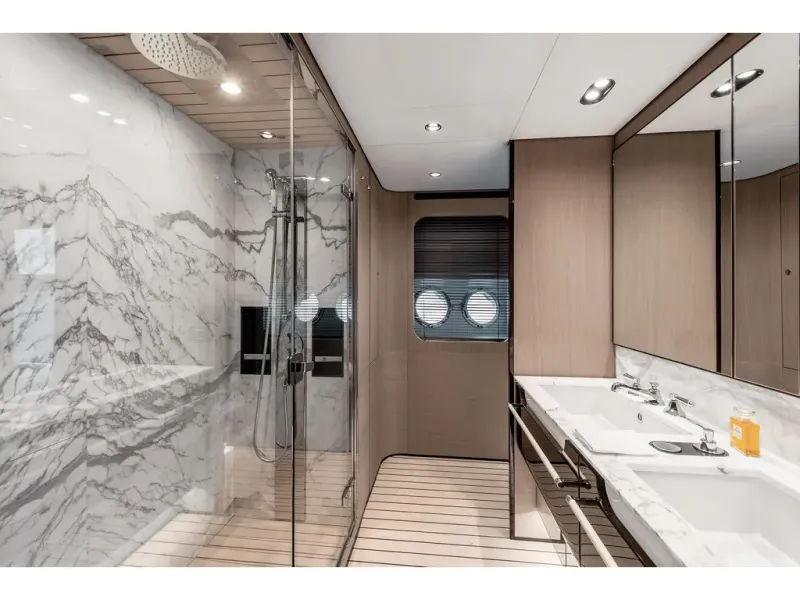 Slide: The Image of Azimut GRANDE 27M 2026 - 14