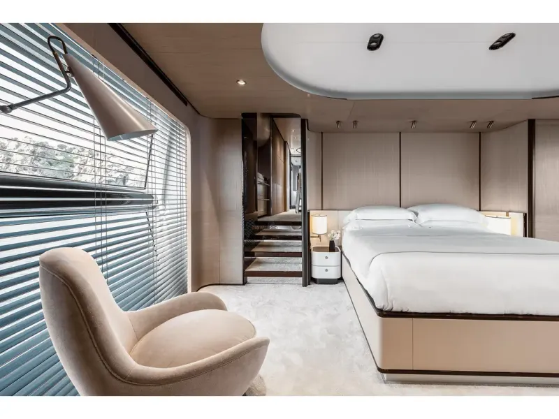 Slide: The Image of Azimut GRANDE 27M 2026 - 19