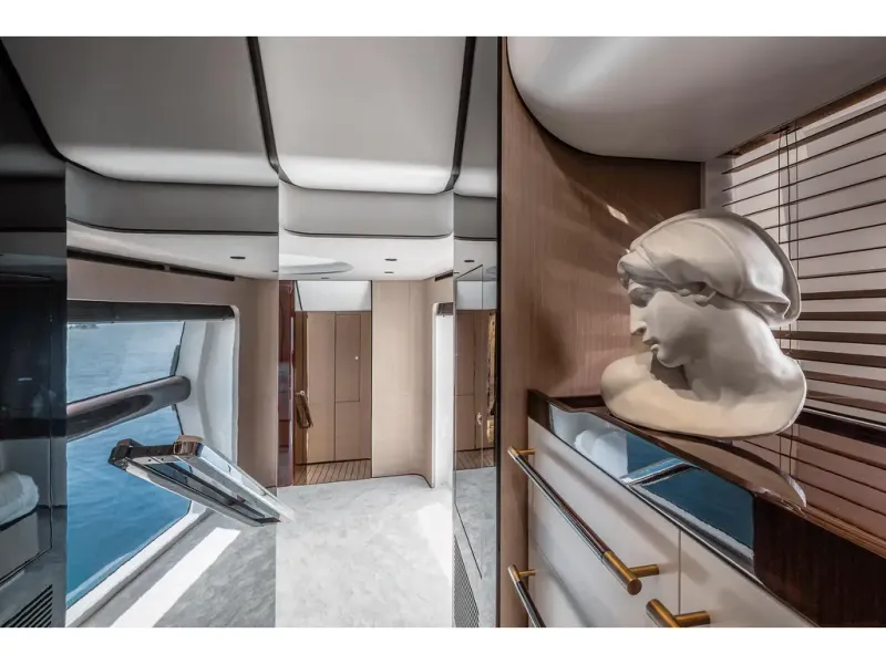 Slide: The Image of Azimut GRANDE 27M 2026 - 21