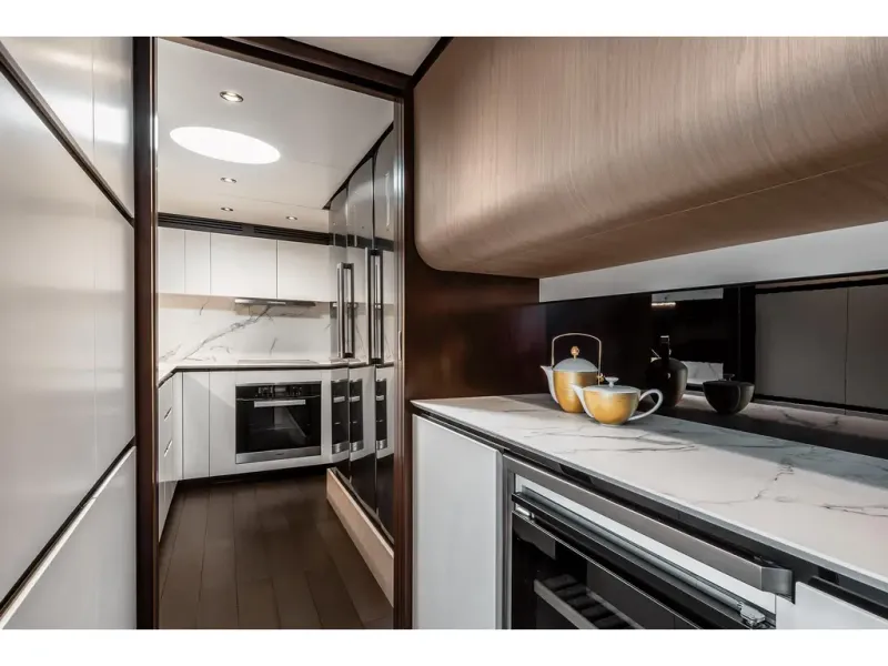 Slide: The Image of Azimut GRANDE 27M 2026 - 22