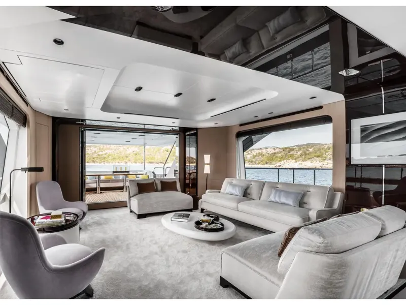 Slide: The Image of Azimut GRANDE 27M 2026 - 23