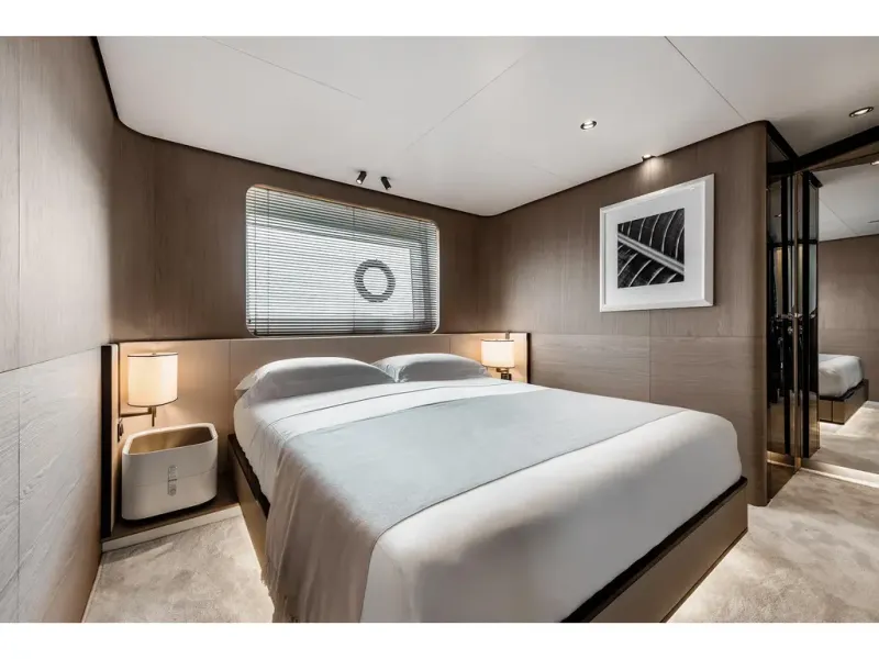 Slide: The Image of Azimut GRANDE 27M 2026 - 31