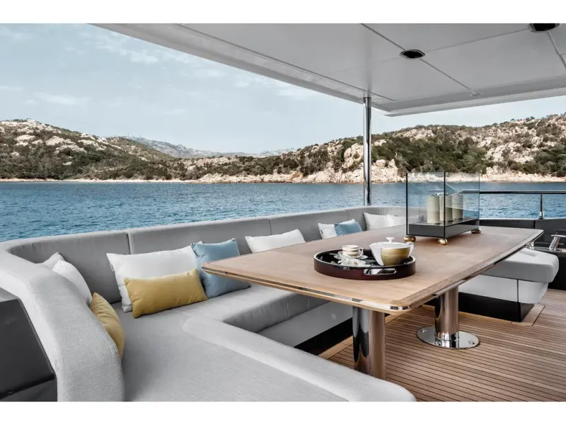Slide: The Image of Azimut GRANDE 27M 2026 - 5