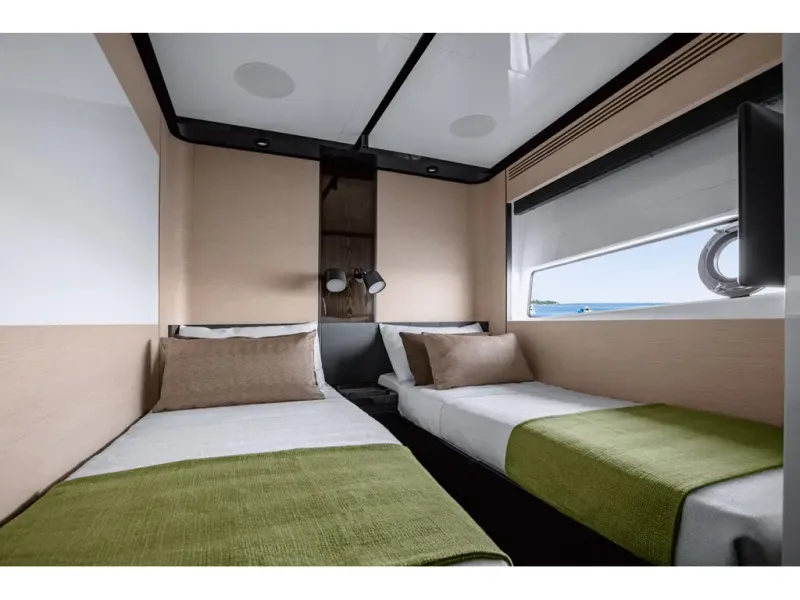 Slide: The Image of Azimut S10 2026 - 30