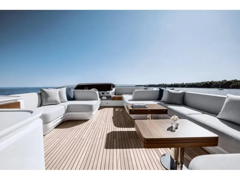 Slide: The Image of Azimut S10 2026 - 38