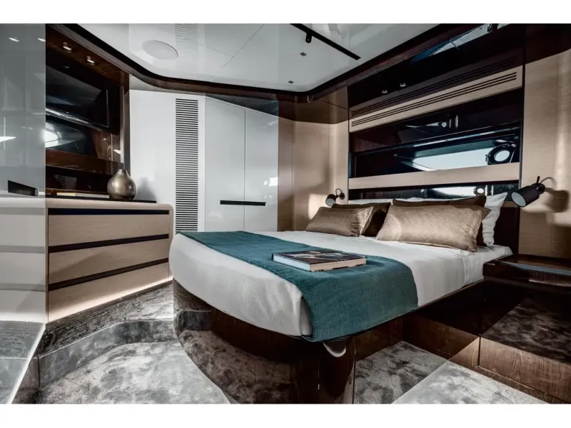 Slide: The Image of Azimut S10 2026 - 40