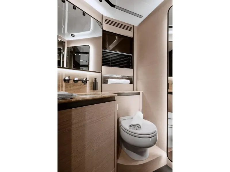 Slide: The Image of Azimut S10 2026 - 41