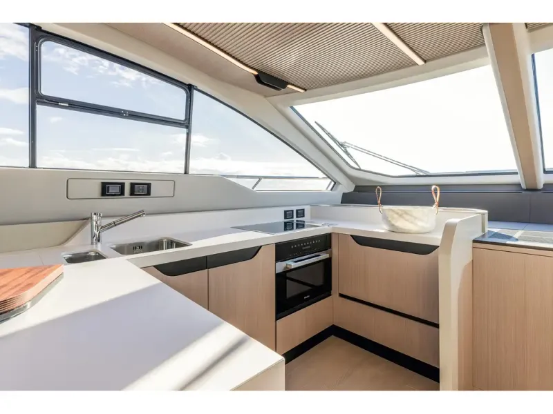 Slide: The Image of Azimut S7 2026 - 11