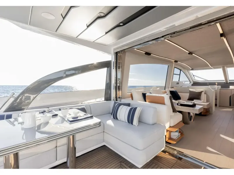 Slide: The Image of Azimut S7 2026 - 6