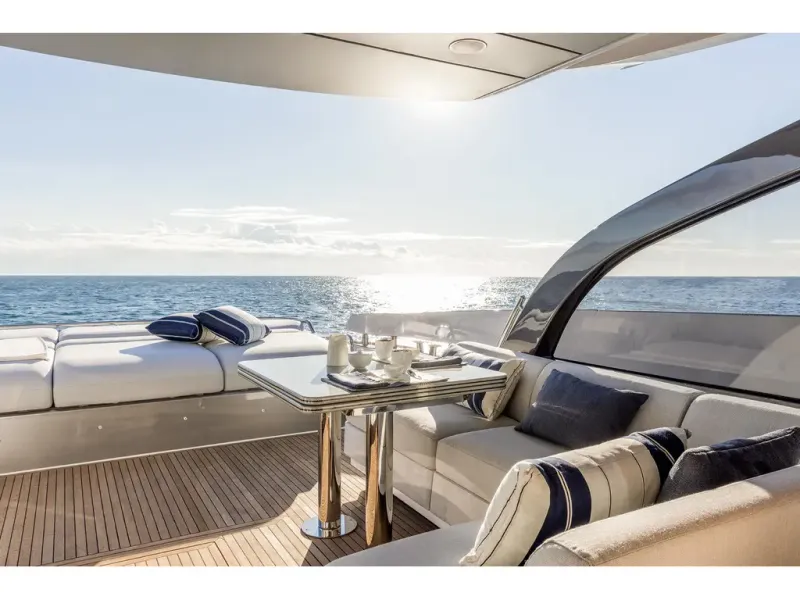 Slide: The Image of Azimut S7 2026 - 7