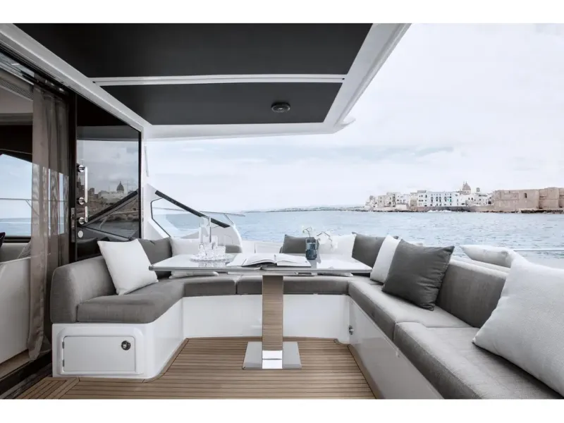 Slide: The Image of Azimut S6 2026 - 11