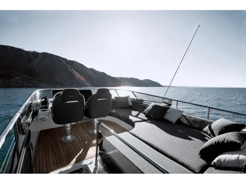 Slide: The Image of Azimut S6 2026 - 23