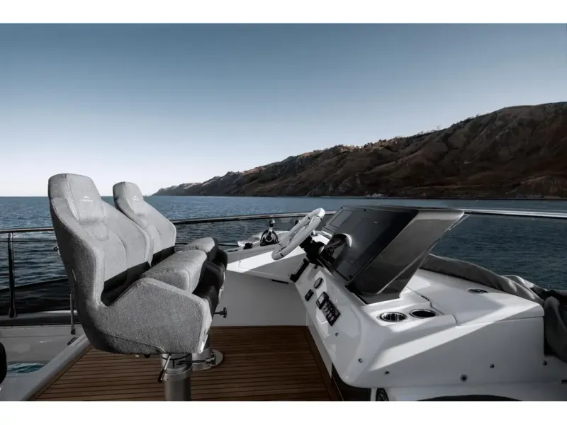 Slide: The Image of Azimut S6 2026 - 27