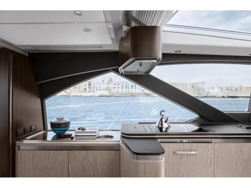 Slide: The Image of Azimut S6 2026 - 32