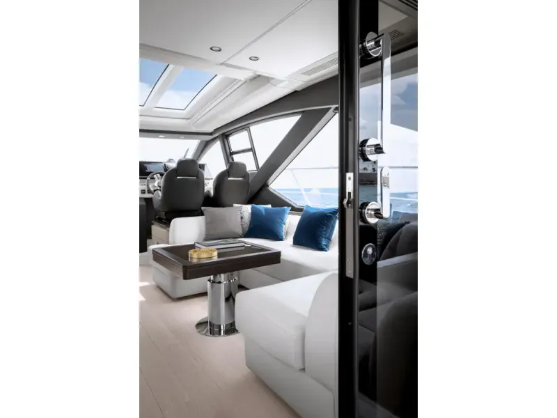 Slide: The Image of Azimut S6 2026 - 50