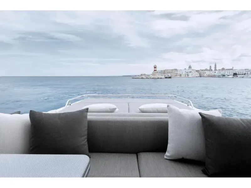 Slide: The Image of Azimut S6 2026 - 8