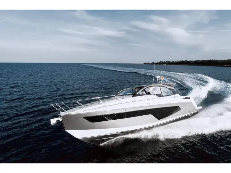 Slide: The Image of Azimut ATLANTIS 51 2026 - 3