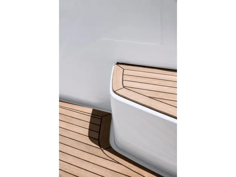 Slide: The Image of Azimut ATLANTIS 45 2026 - 10