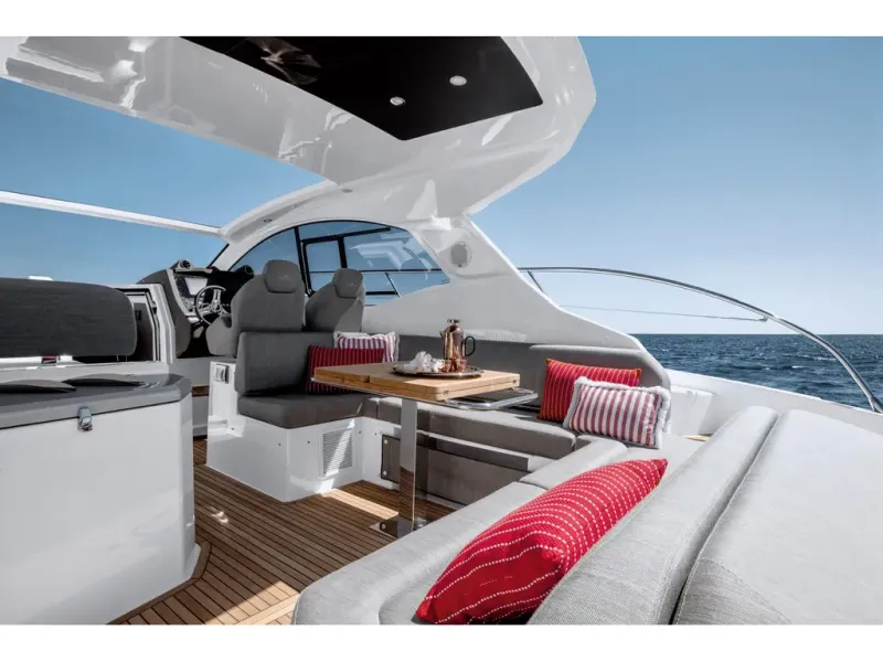 Slide: The Image of Azimut ATLANTIS 45 2026 - 22
