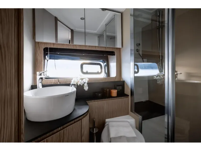 Slide: The Image of Azimut ATLANTIS 45 2026 - 26