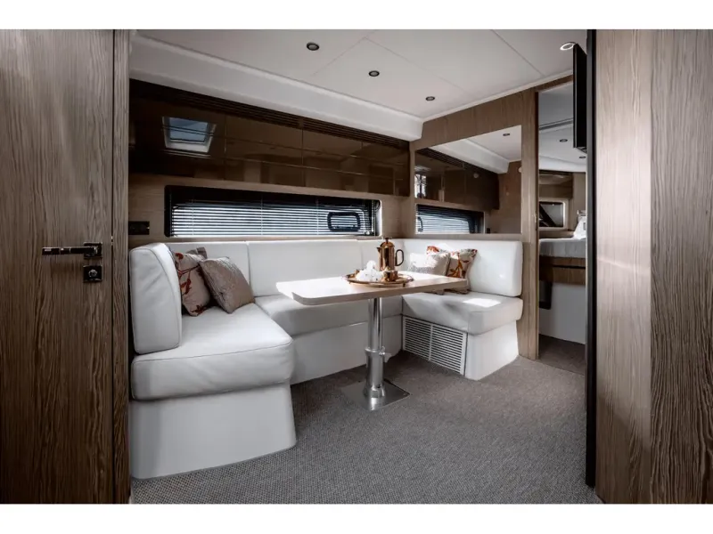 Slide: The Image of Azimut ATLANTIS 45 2026 - 8