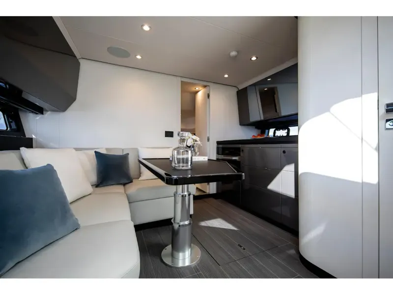 Slide: The Image of Azimut Verve 48 2026 - 15