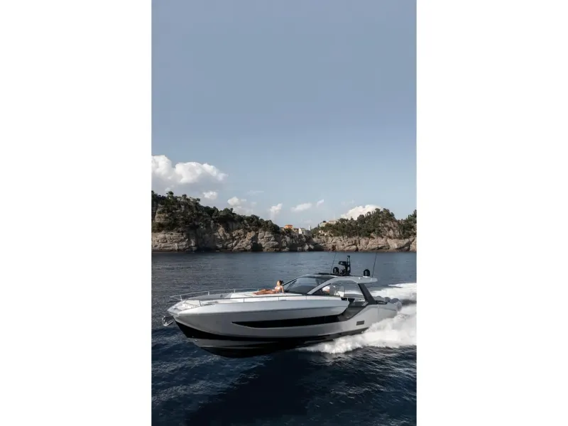 Slide: The Image of Azimut Verve 48 2026 - 33