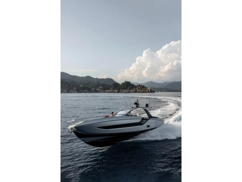 Slide: The Image of Azimut Verve 48 2026 - 37