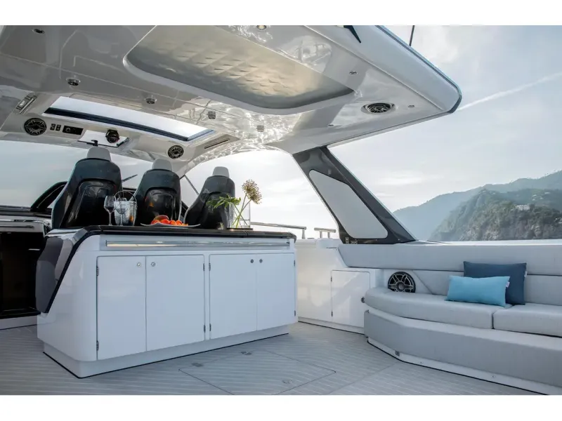 Slide: The Image of Azimut Verve 48 2026 - 8