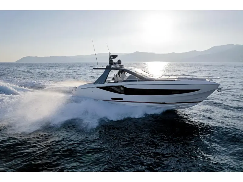 Slide: The Image of Azimut Verve 42 2026 - 2