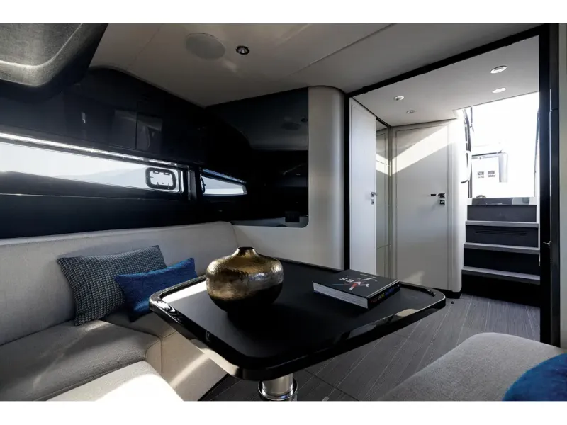 Slide: The Image of Azimut Verve 42 2026 - 22