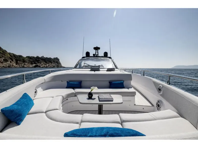 Slide: The Image of Azimut Verve 42 2026 - 26