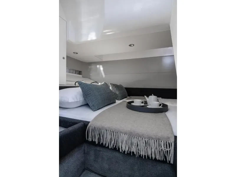 Slide: The Image of Azimut Verve 42 2026 - 33