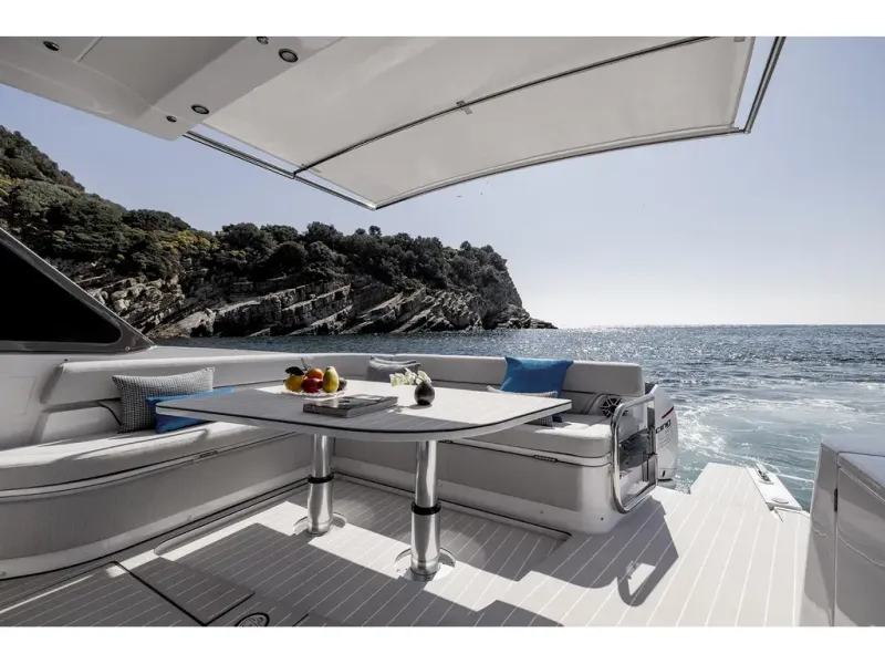 Slide: The Image of Azimut Verve 42 2026 - 8