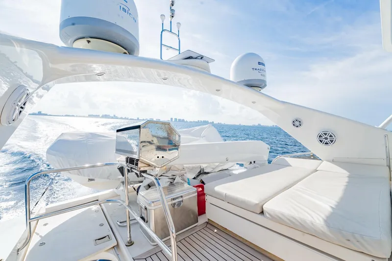 Slide: The Image of Viking Flybridge 2004 - 17