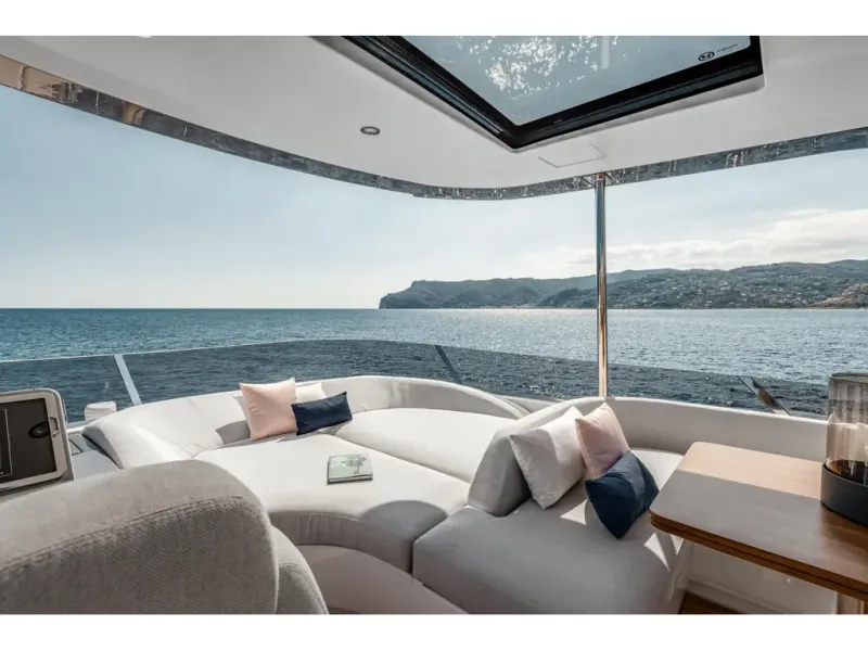 Slide: The Image of Azimut FLY 78 2026 - 12