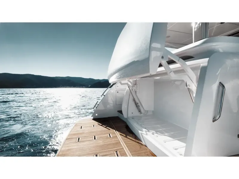 Slide: The Image of Azimut FLY 78 2026 - 18