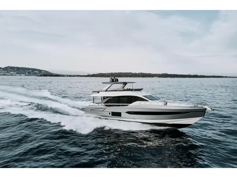 Slide: The Image of Azimut FLY 78 2026 - 3