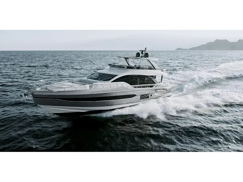 Slide: The Image of Azimut FLY 78 2026 - 4