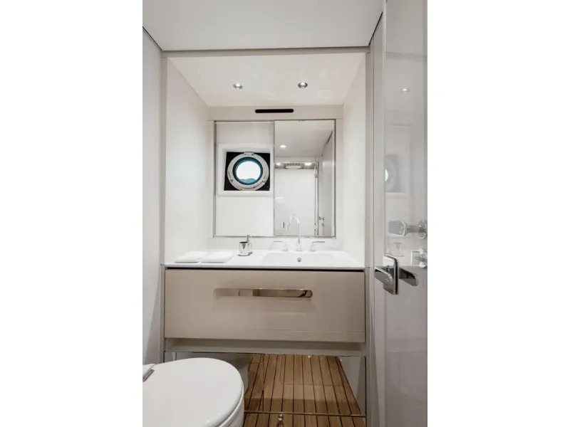 Slide: The Image of Azimut FLY 78 2026 - 9