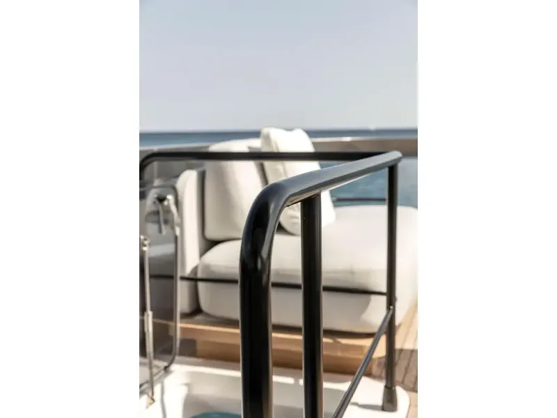 Slide: The Image of Azimut FLY 72 2026 - 30