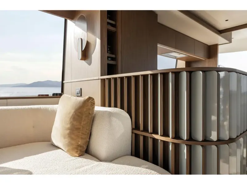 Slide: The Image of Azimut FLY 72 2026 - 37