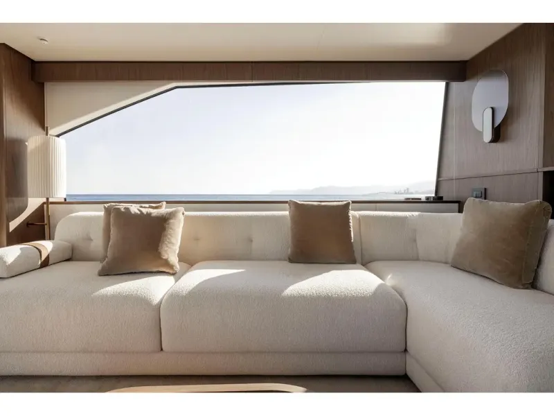 Slide: The Image of Azimut FLY 72 2026 - 51