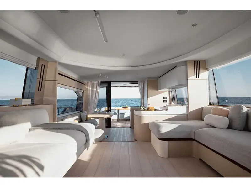 Slide: The Image of Azimut FLY 68 2026 - 16