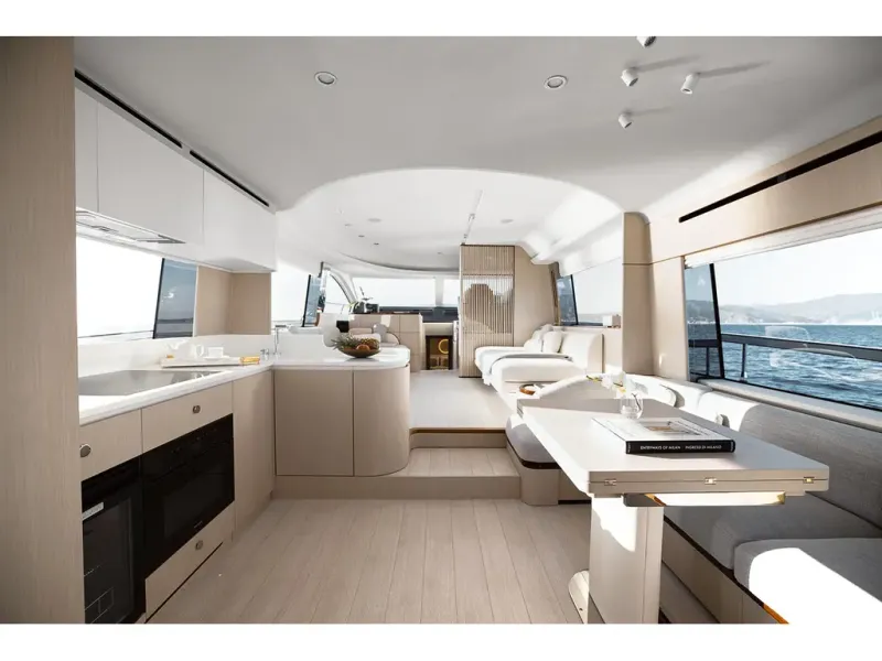 Slide: The Image of Azimut FLY 68 2026 - 17