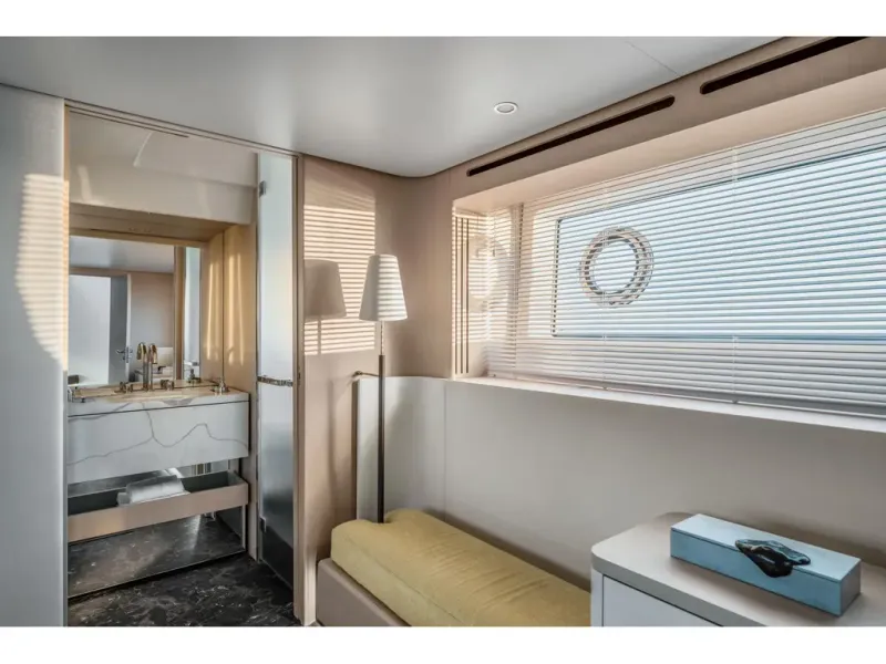 Slide: The Image of Azimut FLY 68 2026 - 36